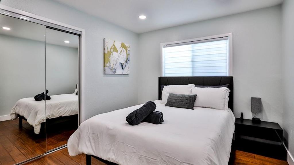 H&H Modern Lux 4Bd 1 King Suite 3 Queen Socal Disney Вестмінстер Екстер'єр фото